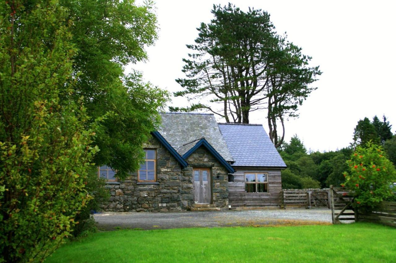 Old Skool Accommodation Trawsfynydd Dış mekan fotoğraf